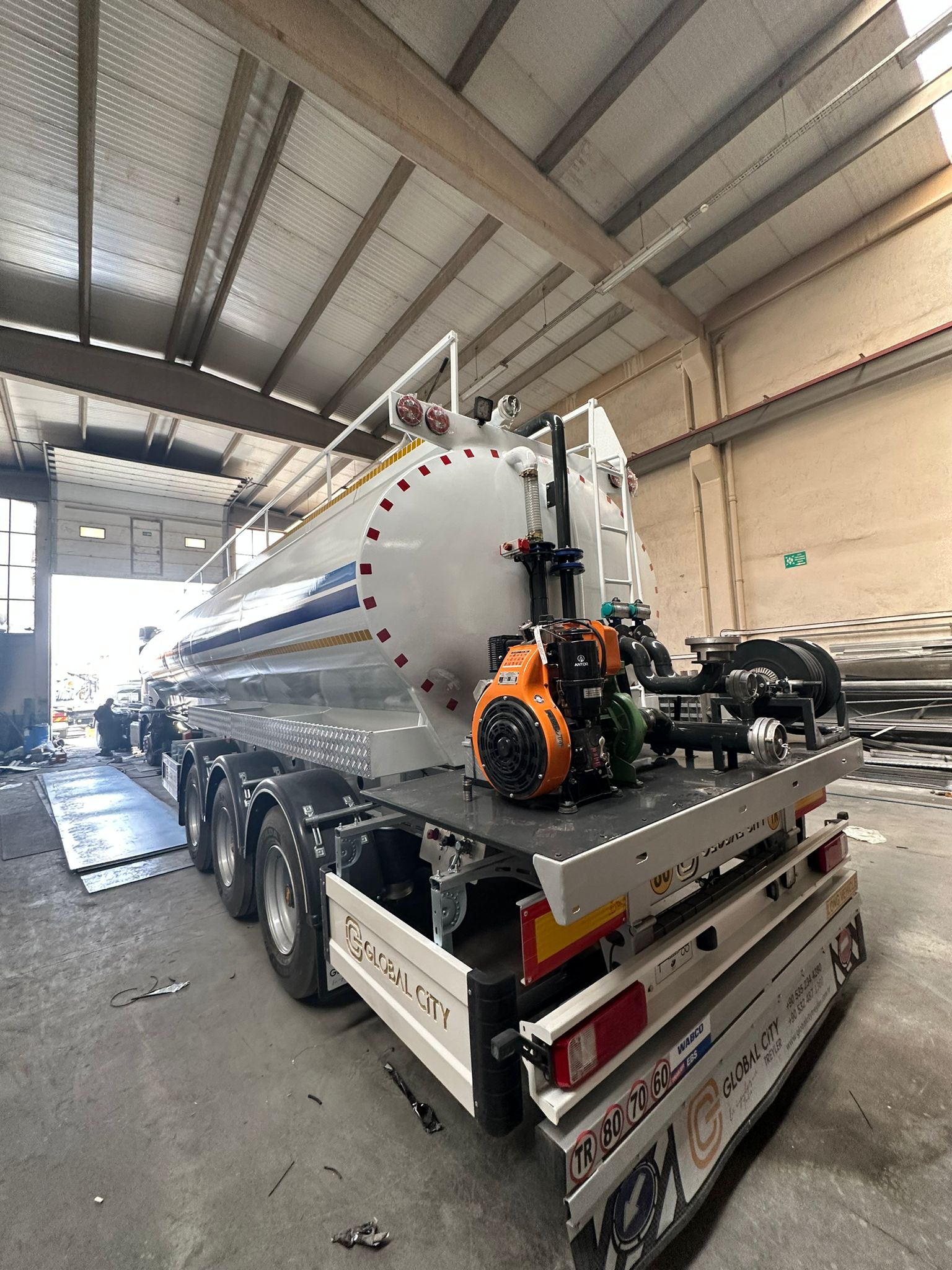 TANKER GRUBU